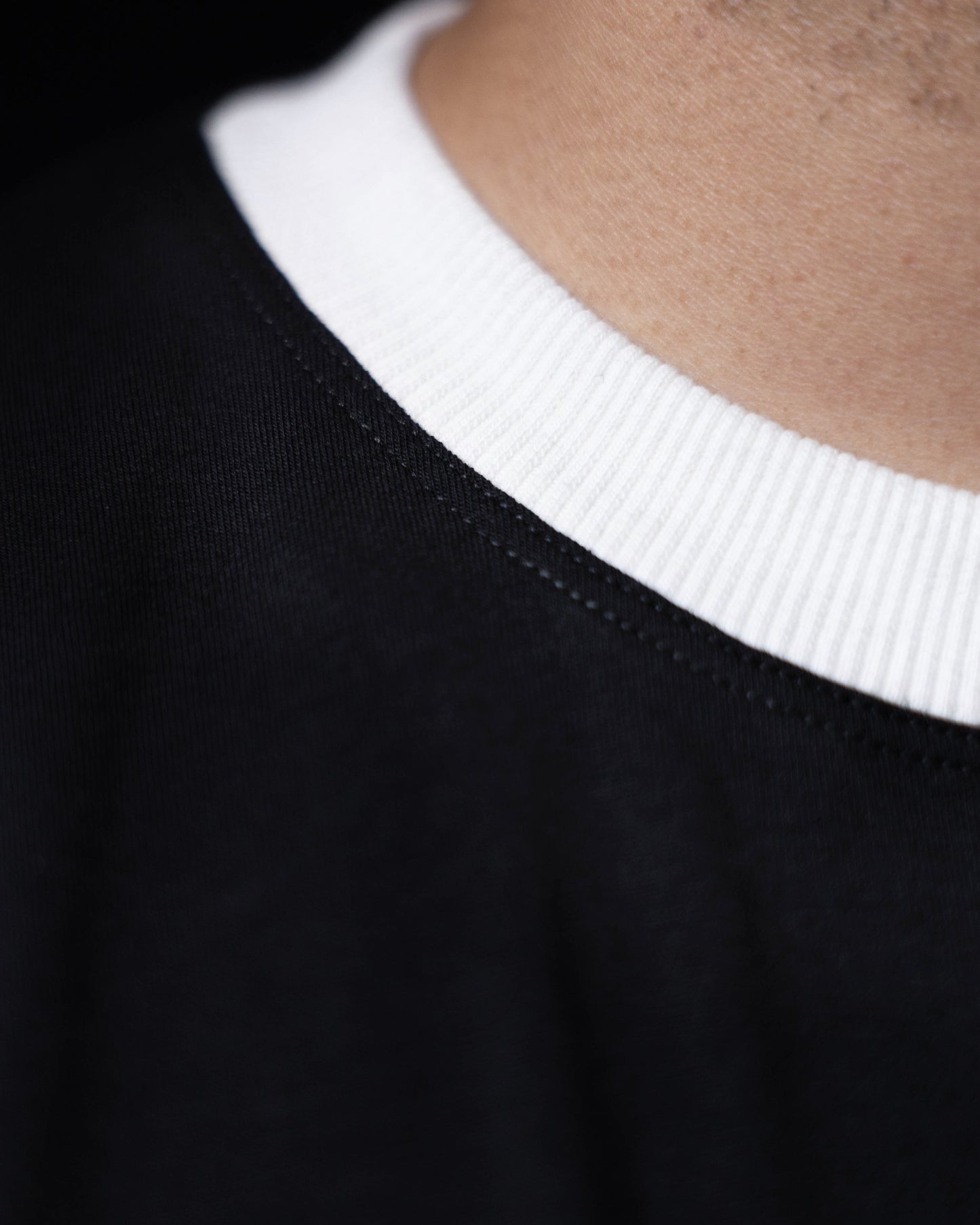 Cropped Ringer tee [BLACK/OFF-WHITE]