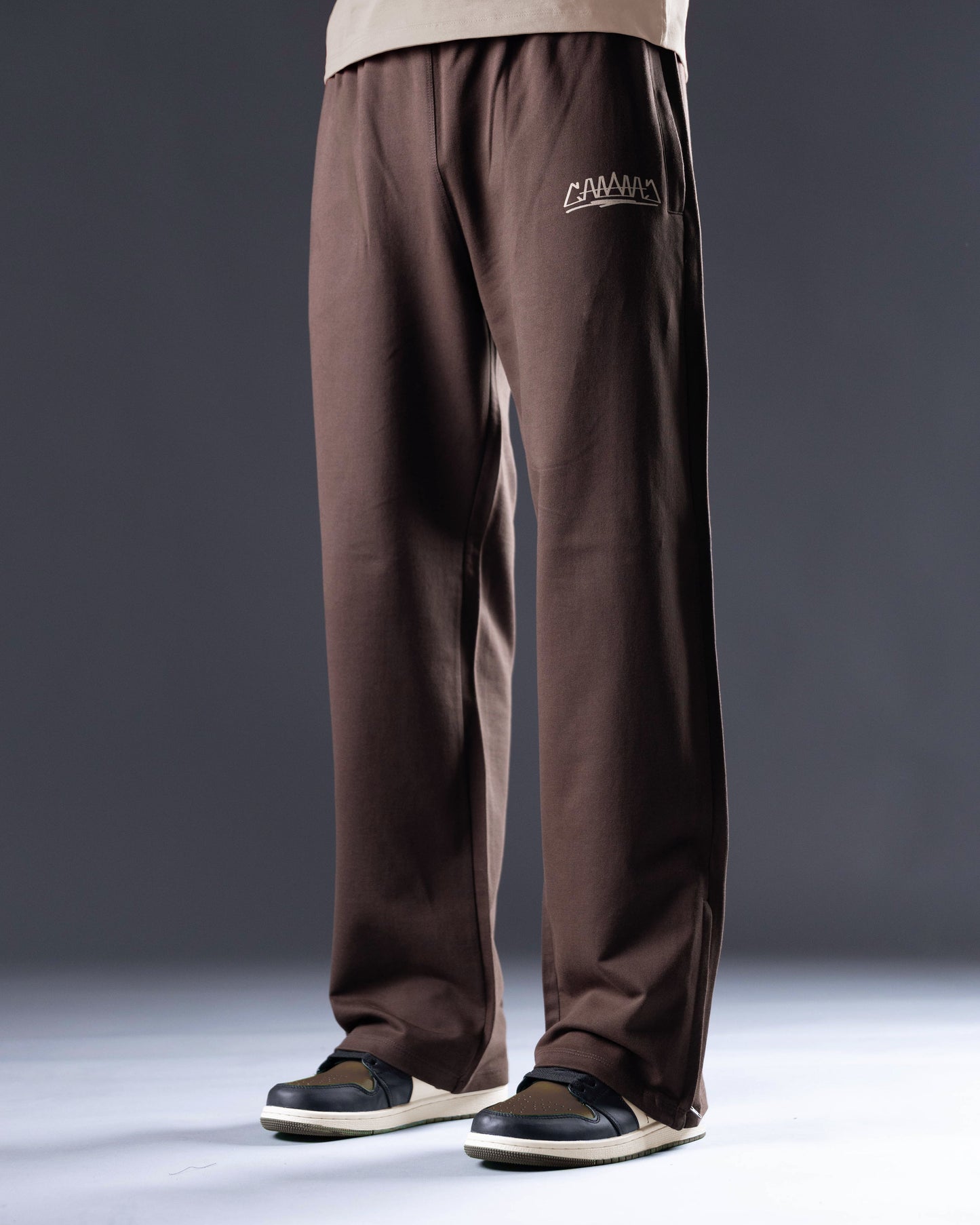 ZYPR Sweatpants [BROWN]